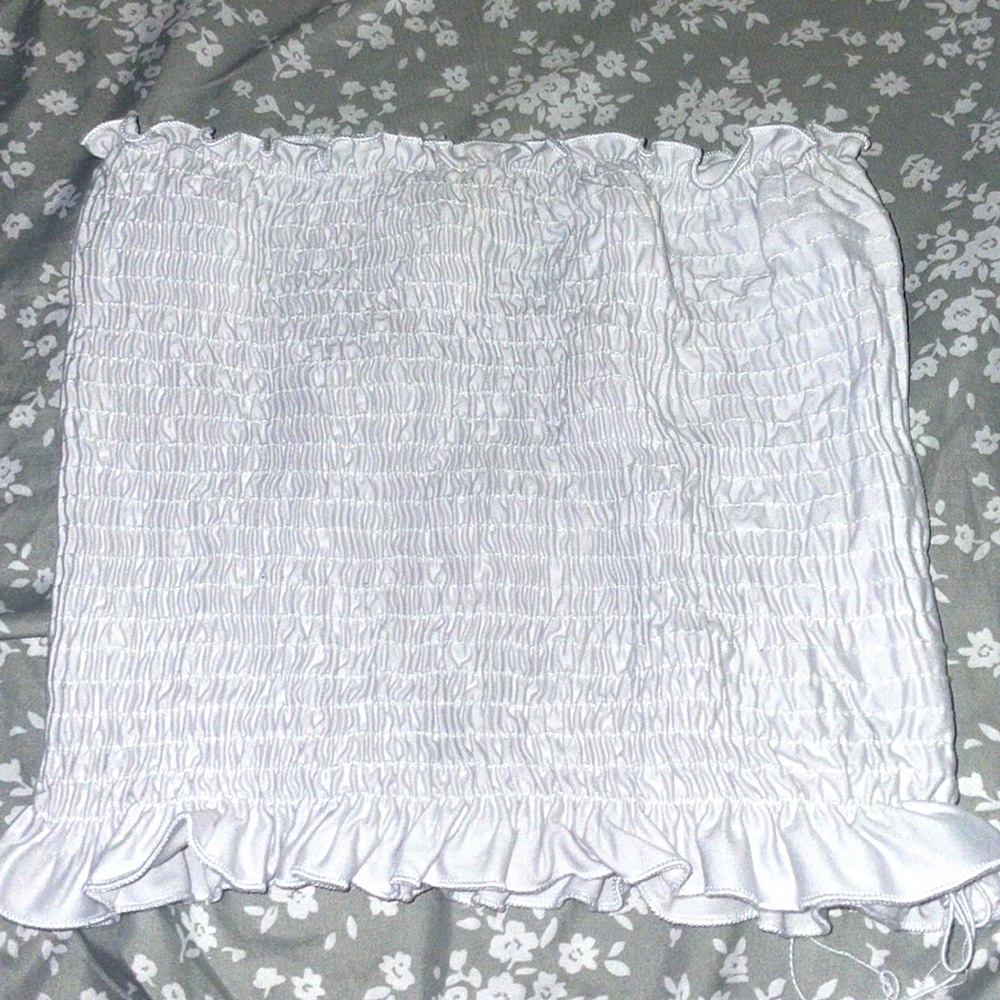 🔵BRAND MARCI🥶SIZE MEDIUM TOP FOR TEENS